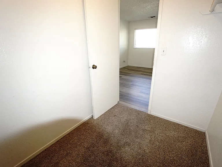 1190 S Winery Ave #245 — Photo 23