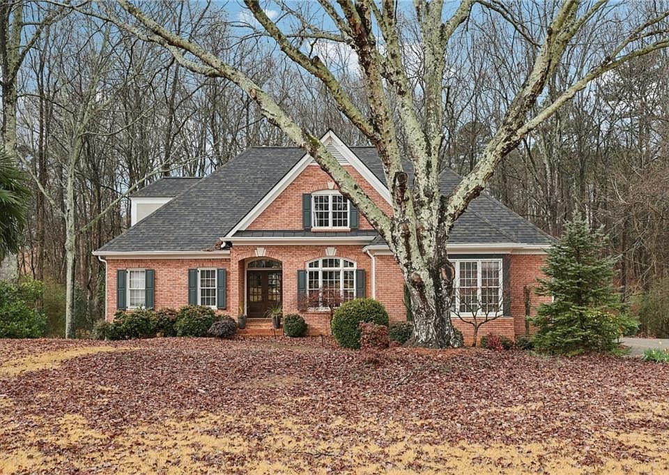 1st image of 4415 Waterford Dr