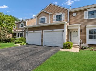 379 Ascot Ln, Streamwood, IL 60107