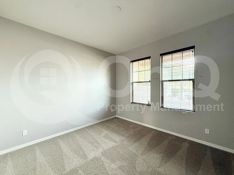 1007 E Buffalo St — Photo 16