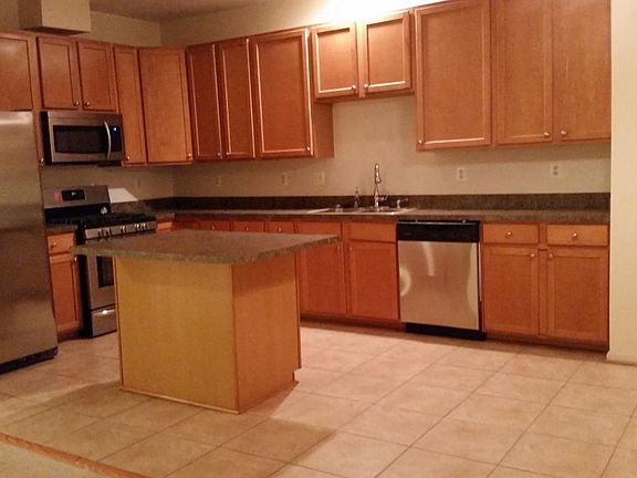 4th image of 204 Golden Eagle Way