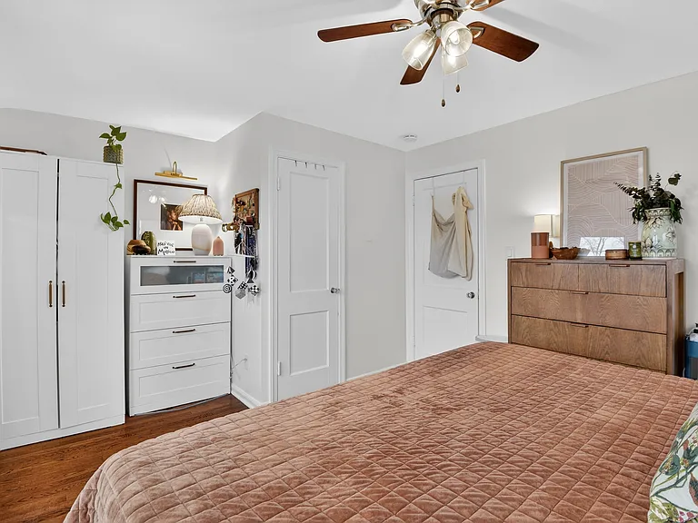 162 Forrester St SW — Photo 13