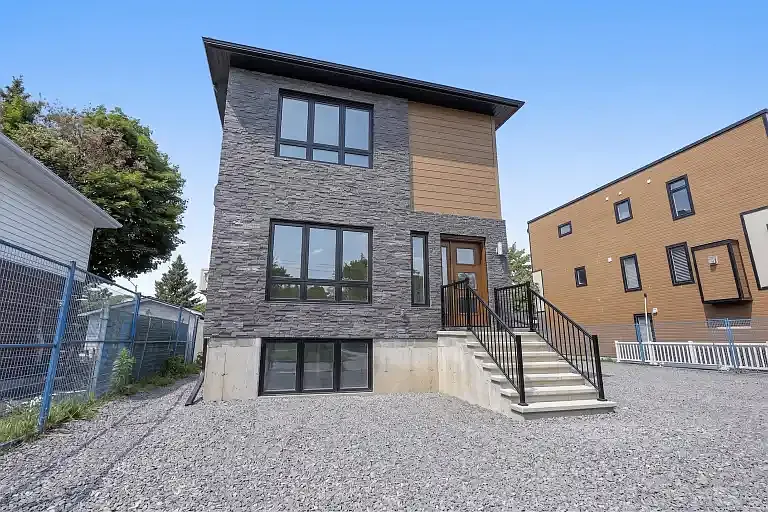 4 bed, 3.0 bath, $3,200 — Photo 2