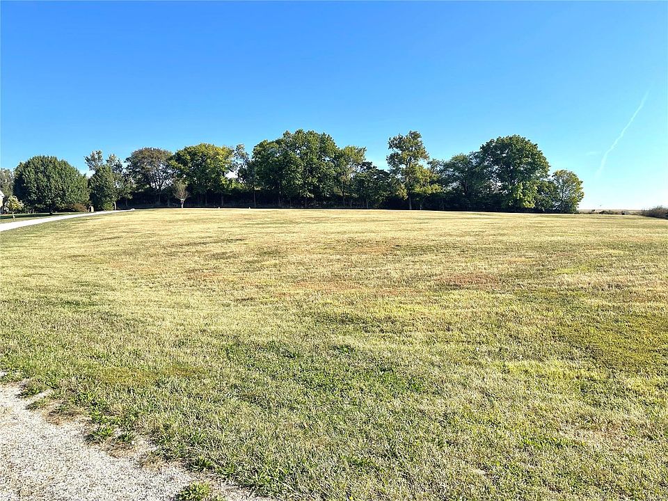 7 Golden Eagle Dr, Golden Eagle, IL 62036 MLS 21074691 Zillow