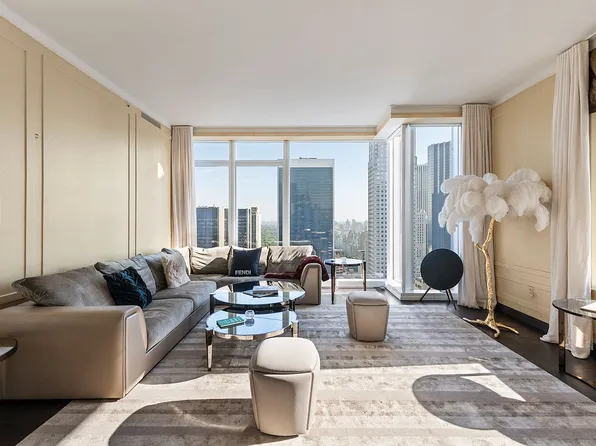 20 W 53rd St #36A, New York, NY 10019