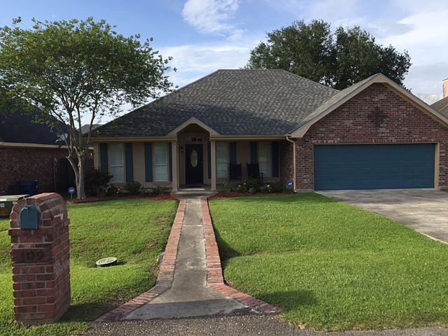1st image of 109 Twin Lakes Dr