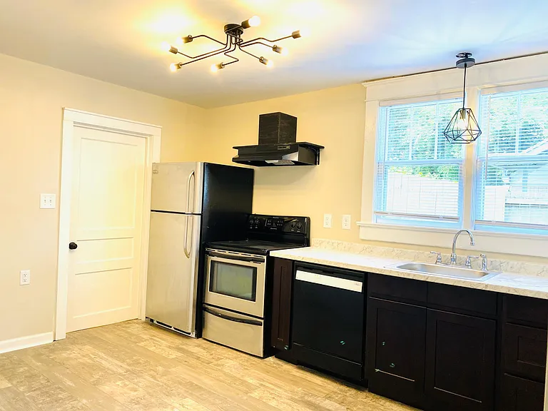 5105 Georgia Ave #B — Photo 4