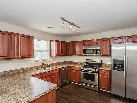 5th image of 1760 Tuftstown Ct