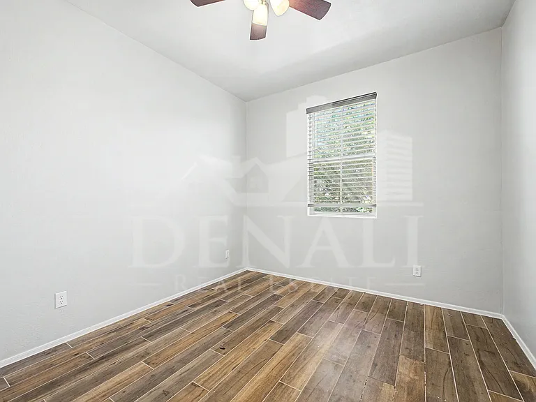 17737 W Woodrow Ln — Photo 15