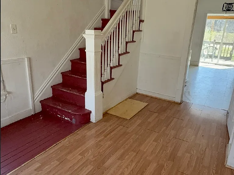 767 E Whitmer St — Photo 2
