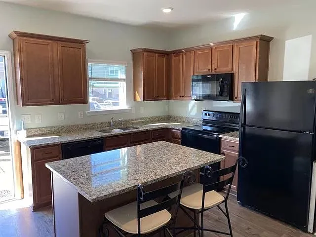 Modern kitchen with granite!