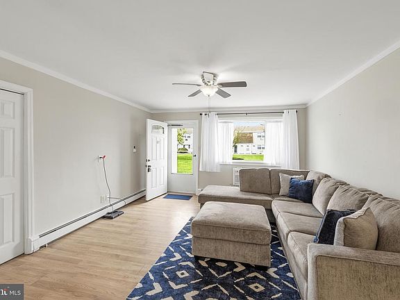 5th image of 4901 Harbor Beach Blvd APT G1