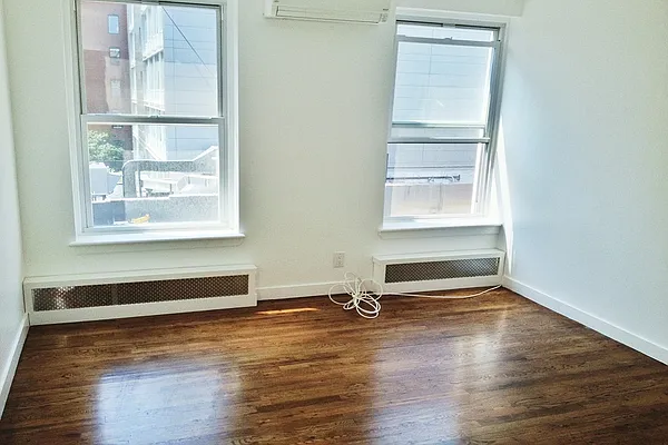 Rented by Corcoran | media 65