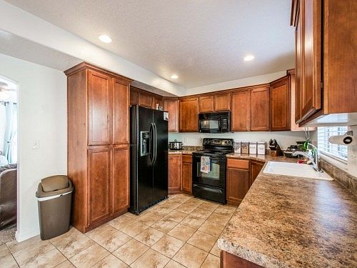 2nd image of 10454 Sage Vista Ln