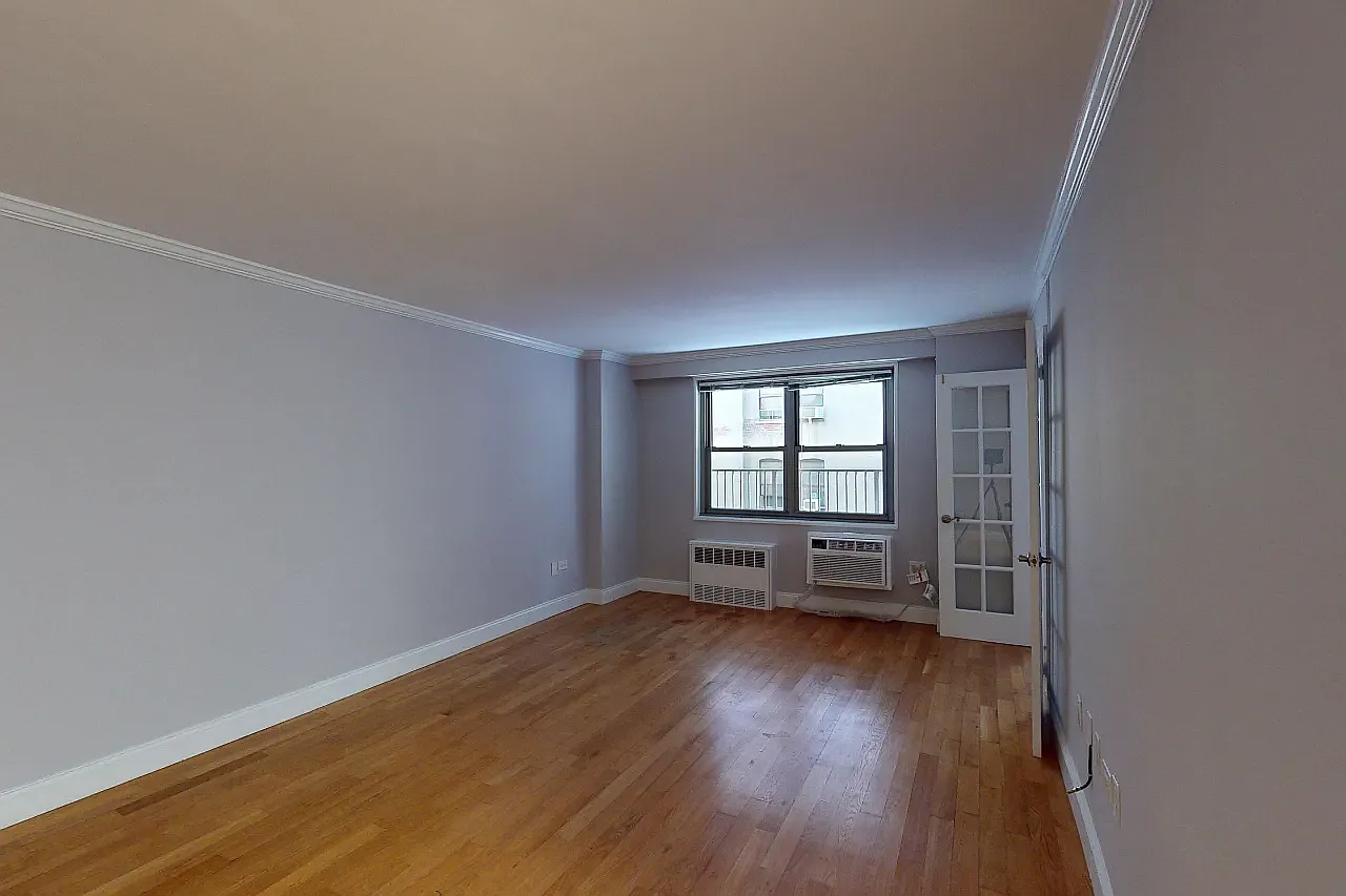 50 West 97th Street — Photo 3