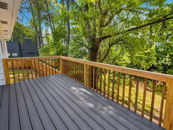 7407 SW 36th Ave, Portland, OR 97219