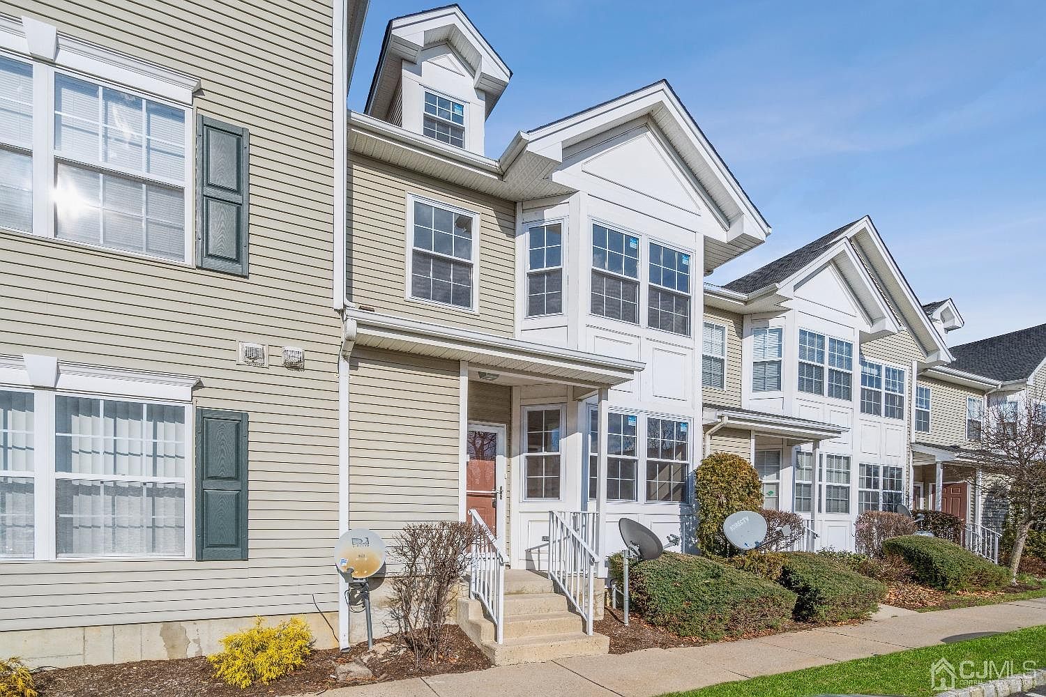 1111 Blossom Cir, Dayton, NJ 08810 Zillow