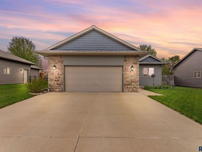 5205 S Sirocco Ave, Sioux Falls, SD, 57108