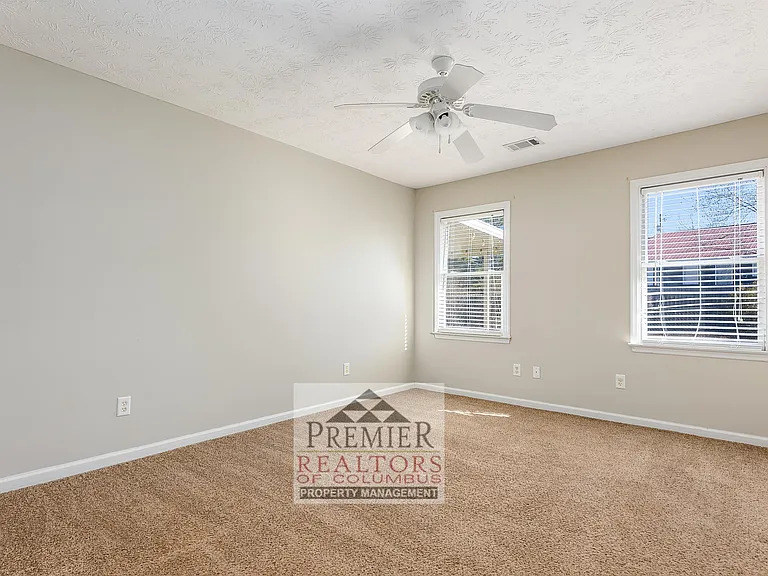 567 Mill Pond Dr — Photo 15