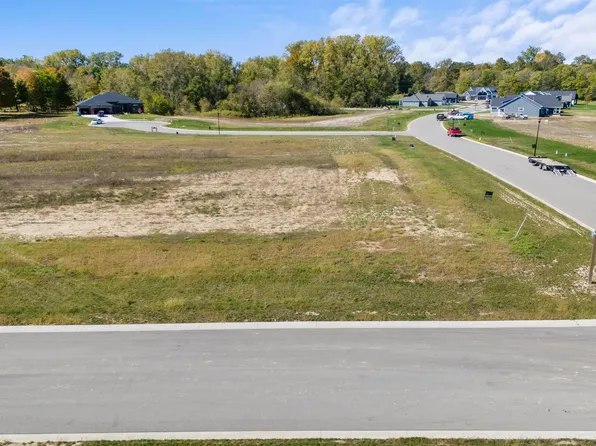 2055 Albatross Way #103, Auburn, IN 46706