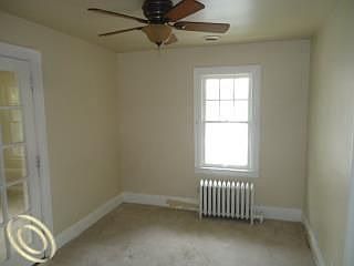 5th image of 16733 Shaftsbury Ave