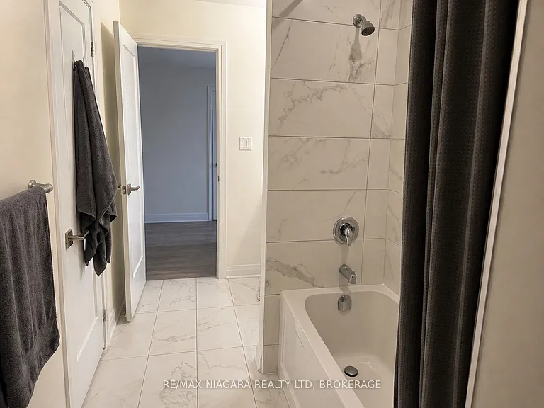 29 Oriole Cres — Photo 14
