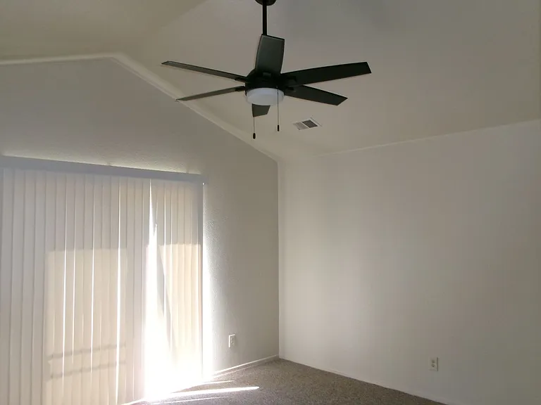 218 Idlewild Dr — Photo 14