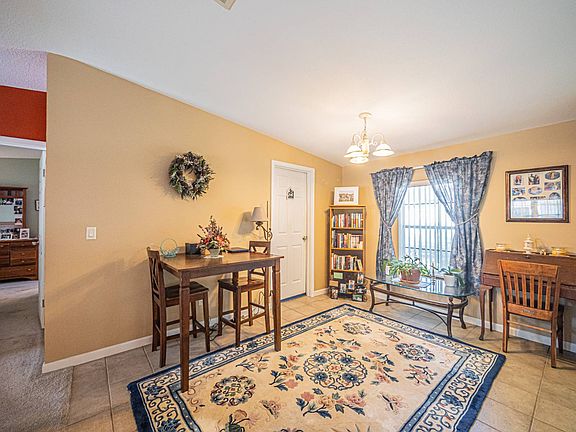 4th image of 1670 Shady Ln