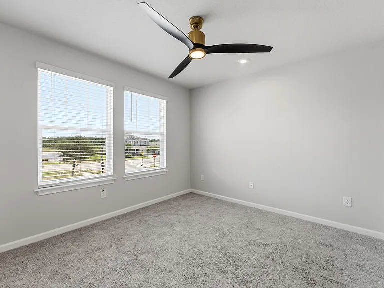 2587 Everglade Way — Photo 22