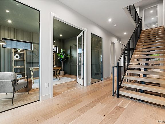 4th image of 3015 S Ash Street