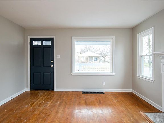 5th image of 507 Haskins Ave