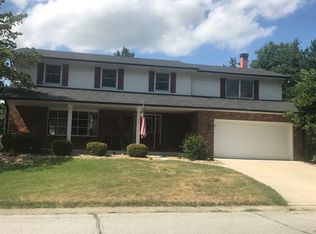 20 Hyde Park Pl, Springfield, IL 62703
