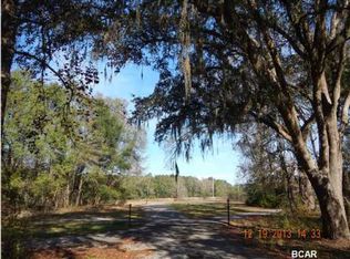 4709 Cliftons Pl, Vernon, FL 32462