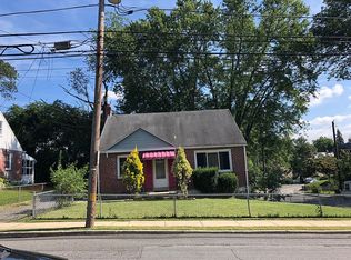 108 Golf Rd, Darby, PA 19023