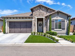 2834 N Cypress Ave, Fresno, CA 93727