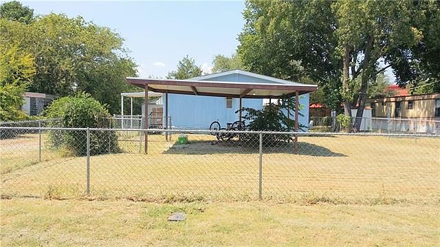2nd image of 4608 Oak Creek Dr