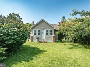 9 Filbert St, Williamstown, NJ 08094