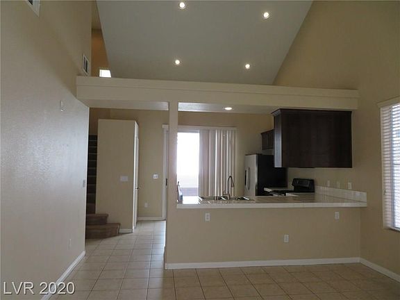 3rd image of 7553 Grassy Bank St