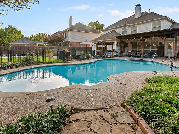 2nd image of 1806 Rolling Bend Dr