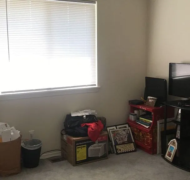 105 Alberta Ct — Photo 6