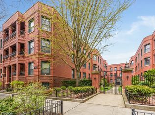 836 W Lakeside Pl APT 3W, Chicago, IL 60640