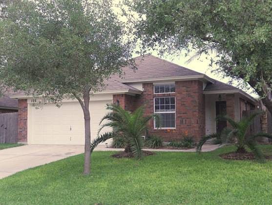 1st image of 123 Heron Oaks