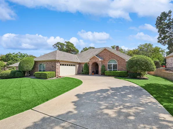 407 Moran Dr, Highland Village, TX 75077