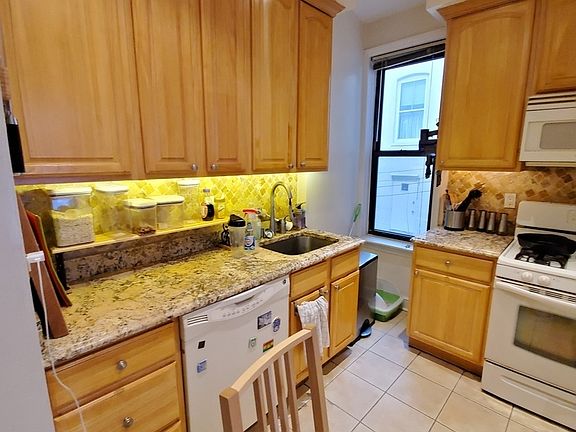 2nd image of 31-78 36th St #1R