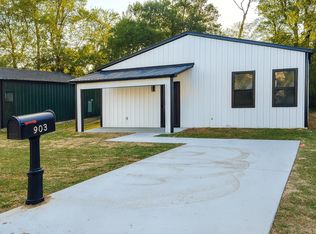 903 Peacock St, Vidalia, GA 30474