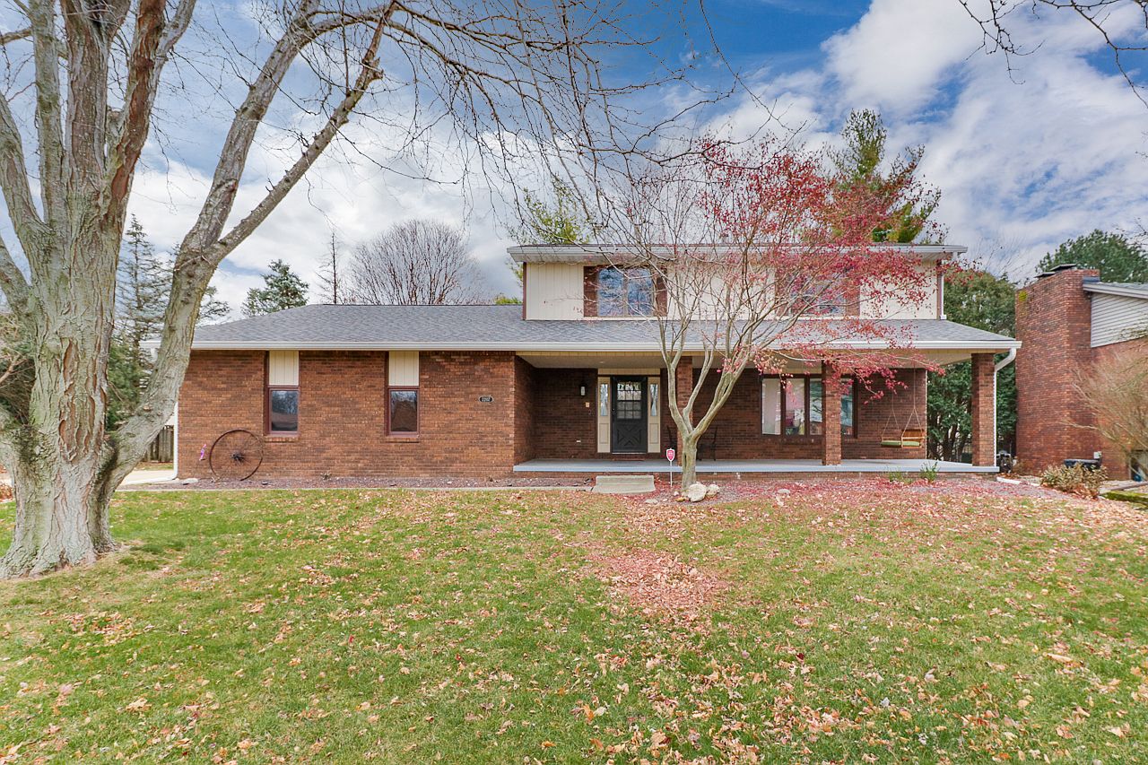 2207 Hedgewood Dr, Bloomington, IL 61704 Zillow