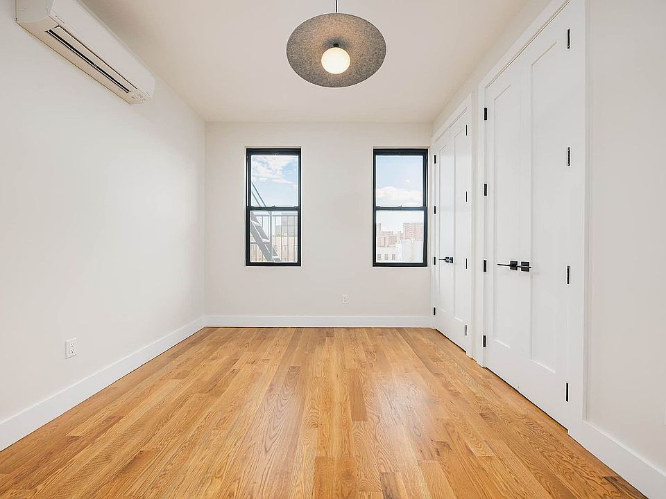 1st image of 240 Montrose Ave APT 2L
