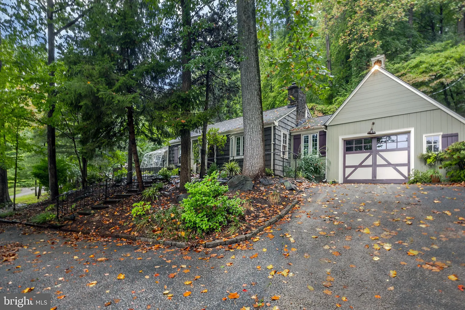 176 Gypsy Ln photo 1