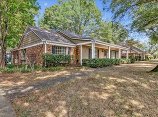 8018 Cross Pike Dr, Germantown, TN 38138