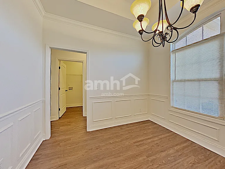 3626 Sweetbriar Ave — Photo 6